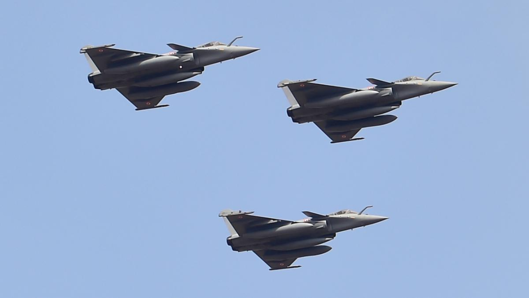 12月15日至16日，印度空军在印度东北部地区进行了为期两天的大型空中演习。