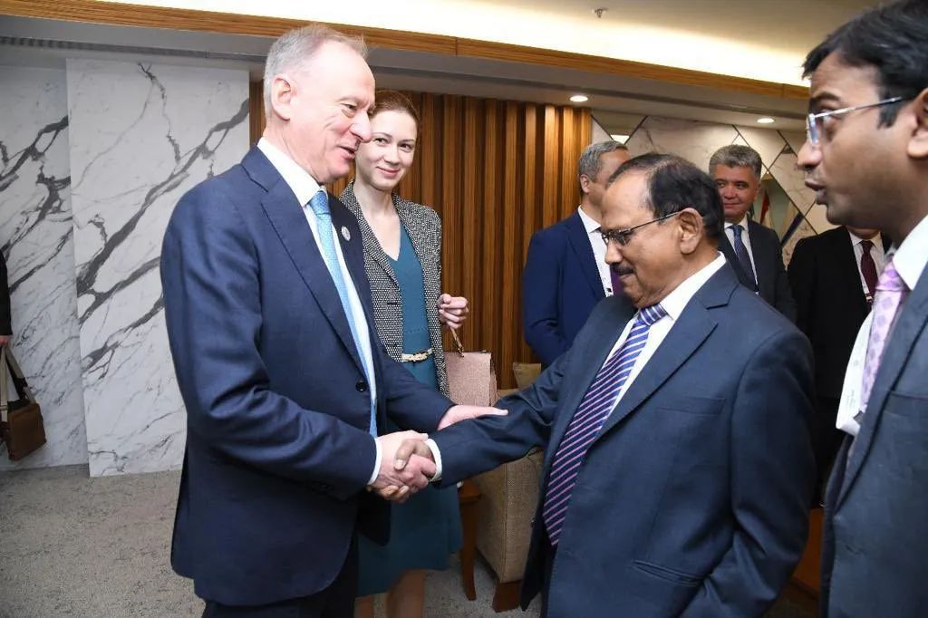 3月29日，印度国家安全顾问多瓦尔会见俄罗斯联邦安全会议秘书帕特鲁舍夫（nikolai patrushev）。